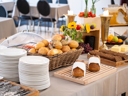 Bo på Dronninglund Hotel og nyd en skøn dansk morgenmad